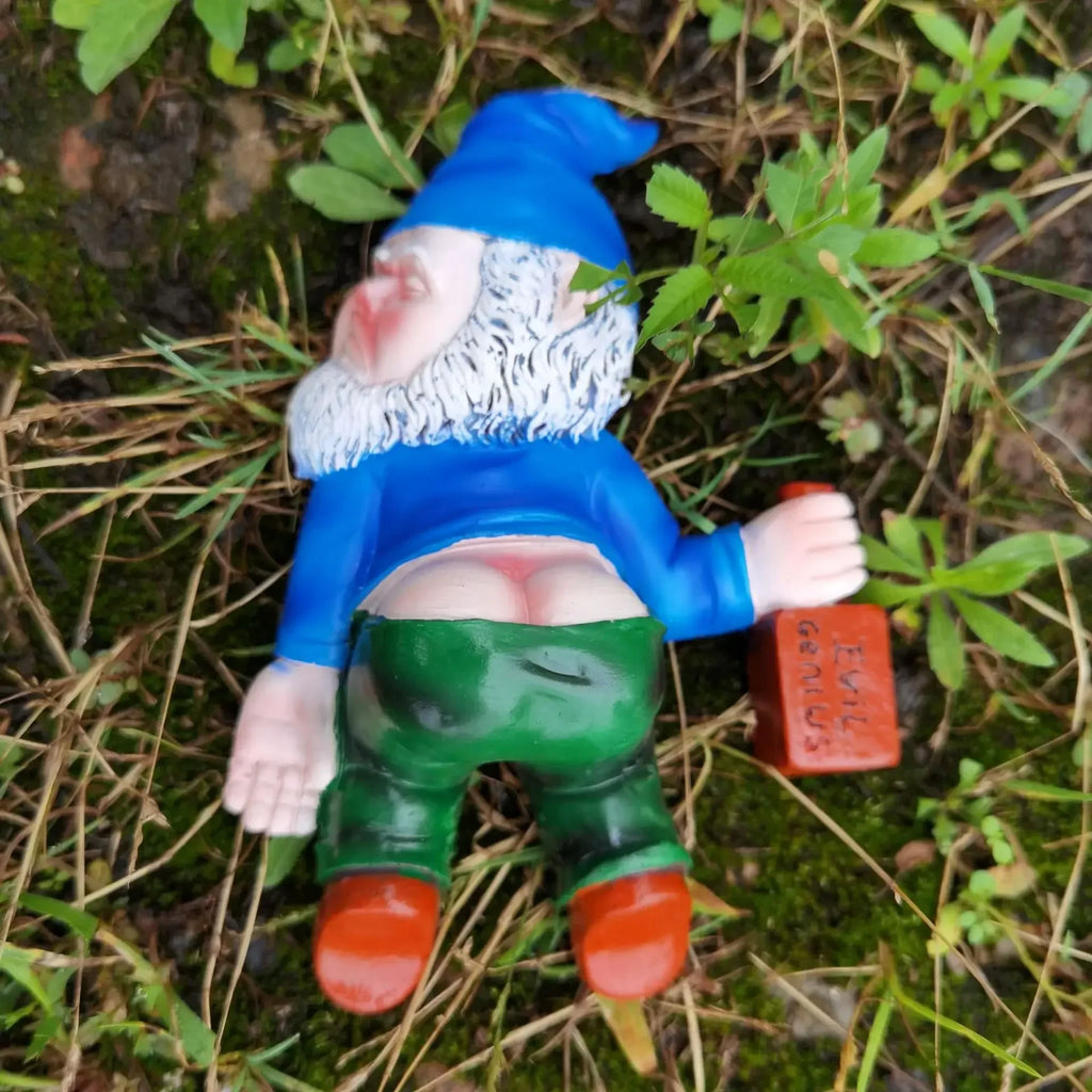 Drunken Garden Gnome Statue – Funny Resin Ornament