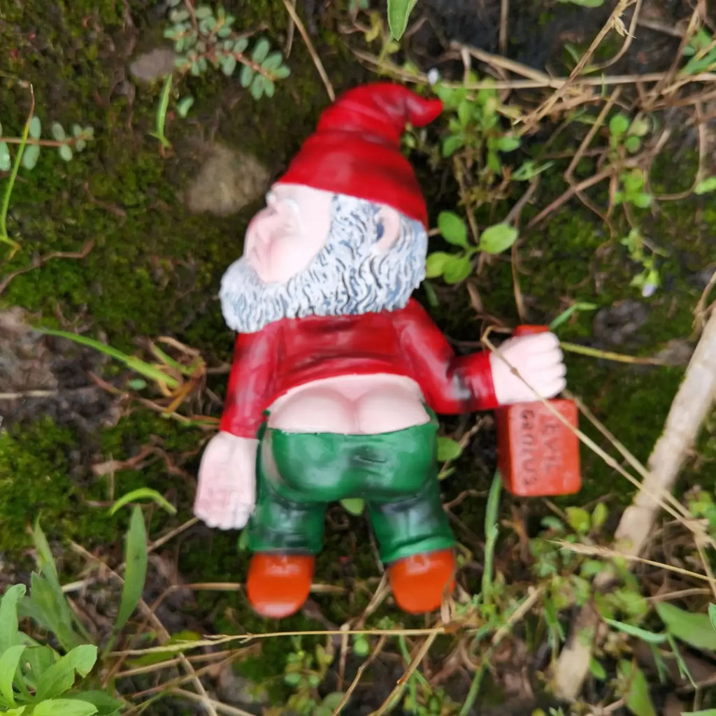 Drunken Garden Gnome Statue – Funny Resin Ornament