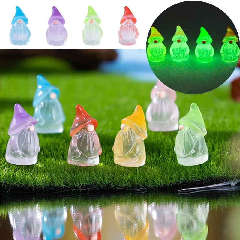 Mini Resin Gnome Figurines – Bulk Pack (10, 20, 50 or 100pcs)